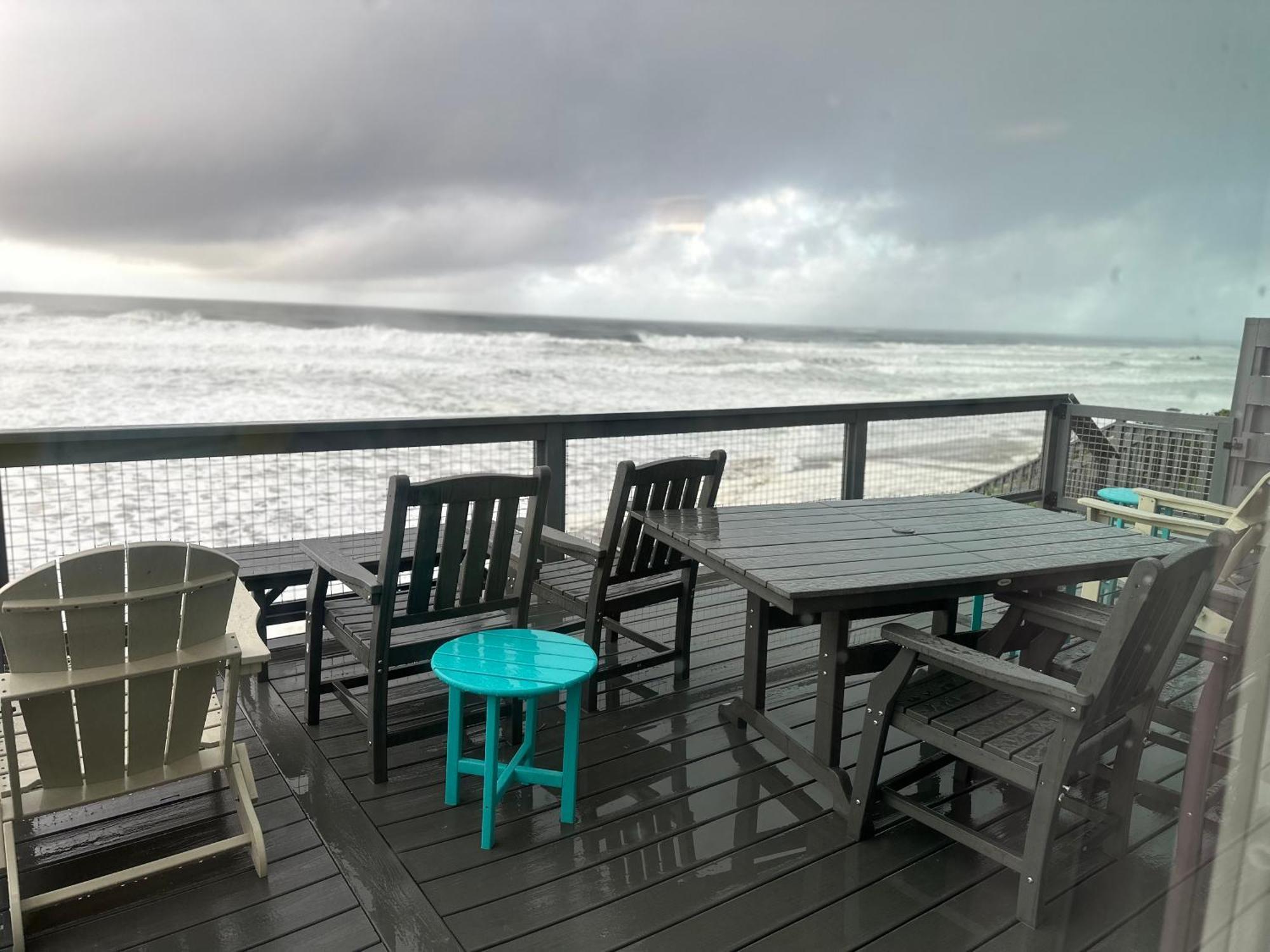 West Beach Suites Lincoln City Exterior photo
