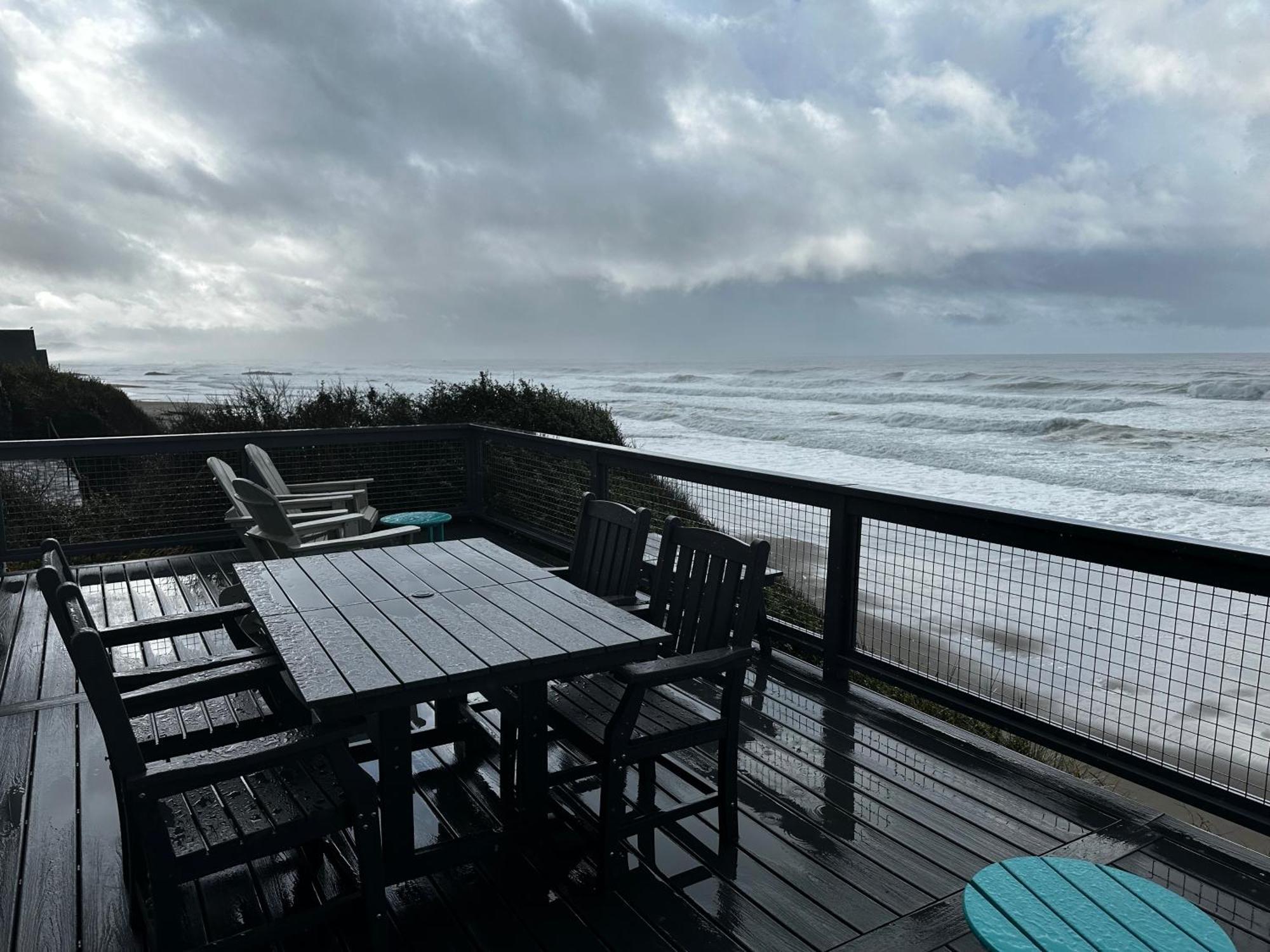 West Beach Suites Lincoln City Exterior photo