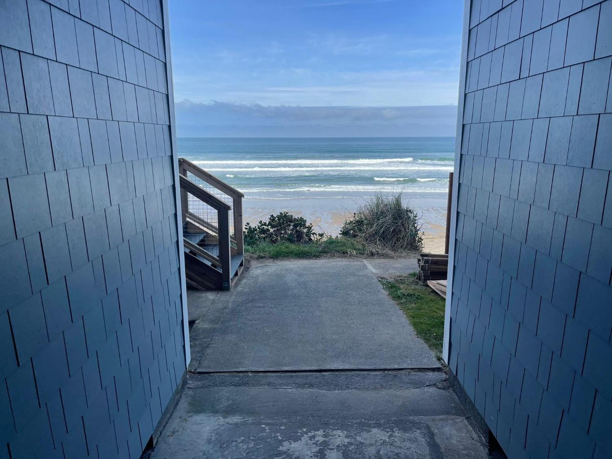 West Beach Suites Lincoln City Exterior photo