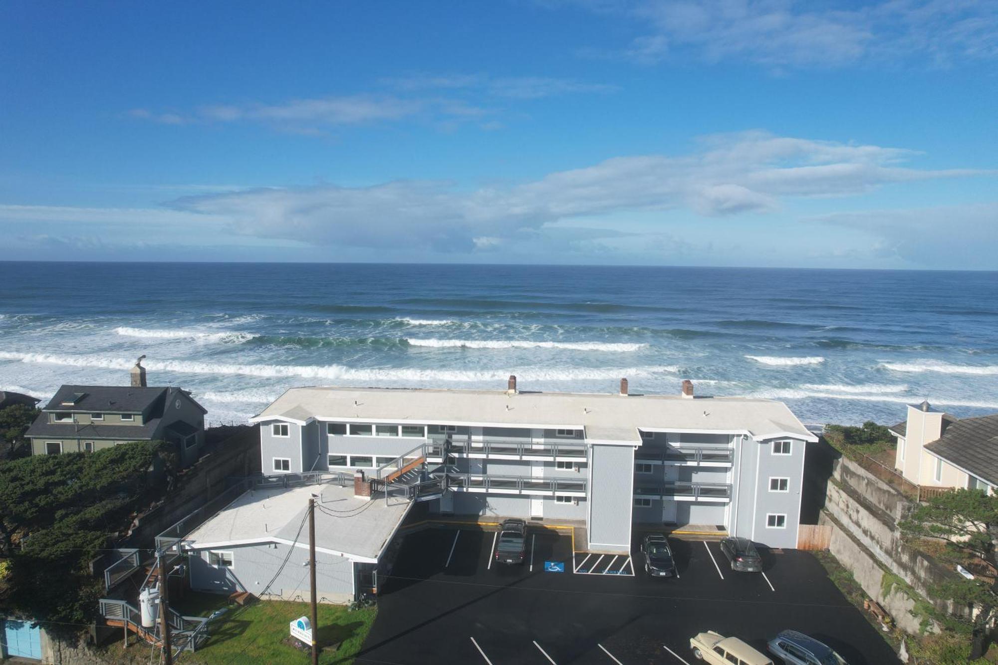 West Beach Suites Lincoln City Exterior photo
